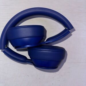 Beats Solo Pro in More Matte Blue, on-ear design, by Beats by Dre.
